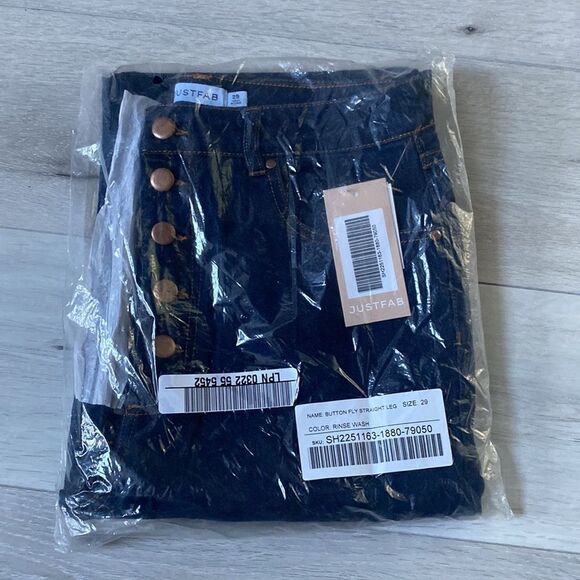 Justfab Button Fly Straight Leg Jeans Rinse Wash 29 NWT and in packaging - Picture 7 of 10